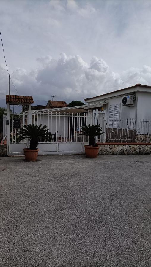 Fiorita Home بومبيي المظهر الخارجي الصورة